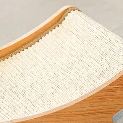 Caminha Arranhador Curvada