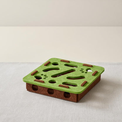 Brinquedo verde para gatos interativo arranhador 