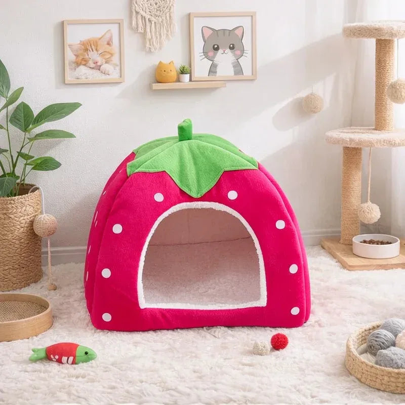 Cama para gatos modelo morango em cor rosa

