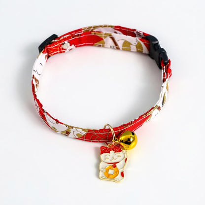 Coleira para gatos com pingente do Maneki Neko