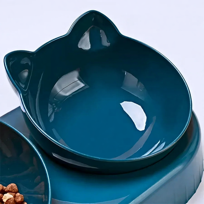Tigela em formato de rosto de gato destacando design ergonômico