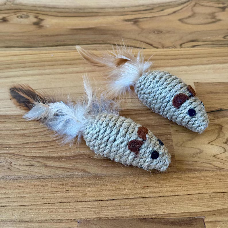 Ratos para gatos feitos de sisal fofinhos
