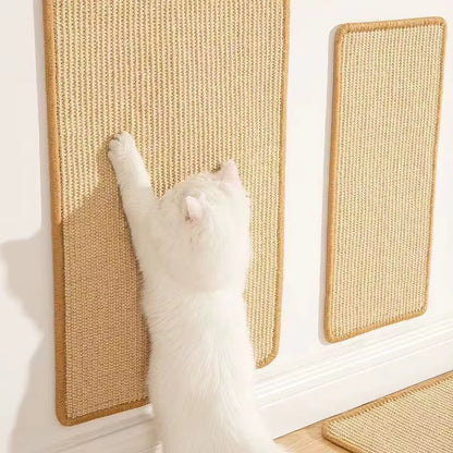 Gato arranhando arranhador para gatos de parede