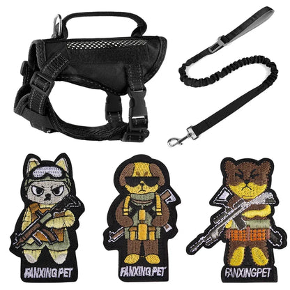 Peitoral para gatos preto com emblemas 